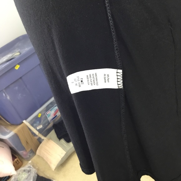 Style Addicts 3/4 sleeve black tunic with pockets - Picture 6 of 7